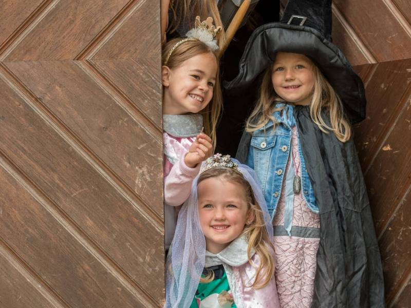 Kinder im Schloss Bruck (c) Markus Mayr
