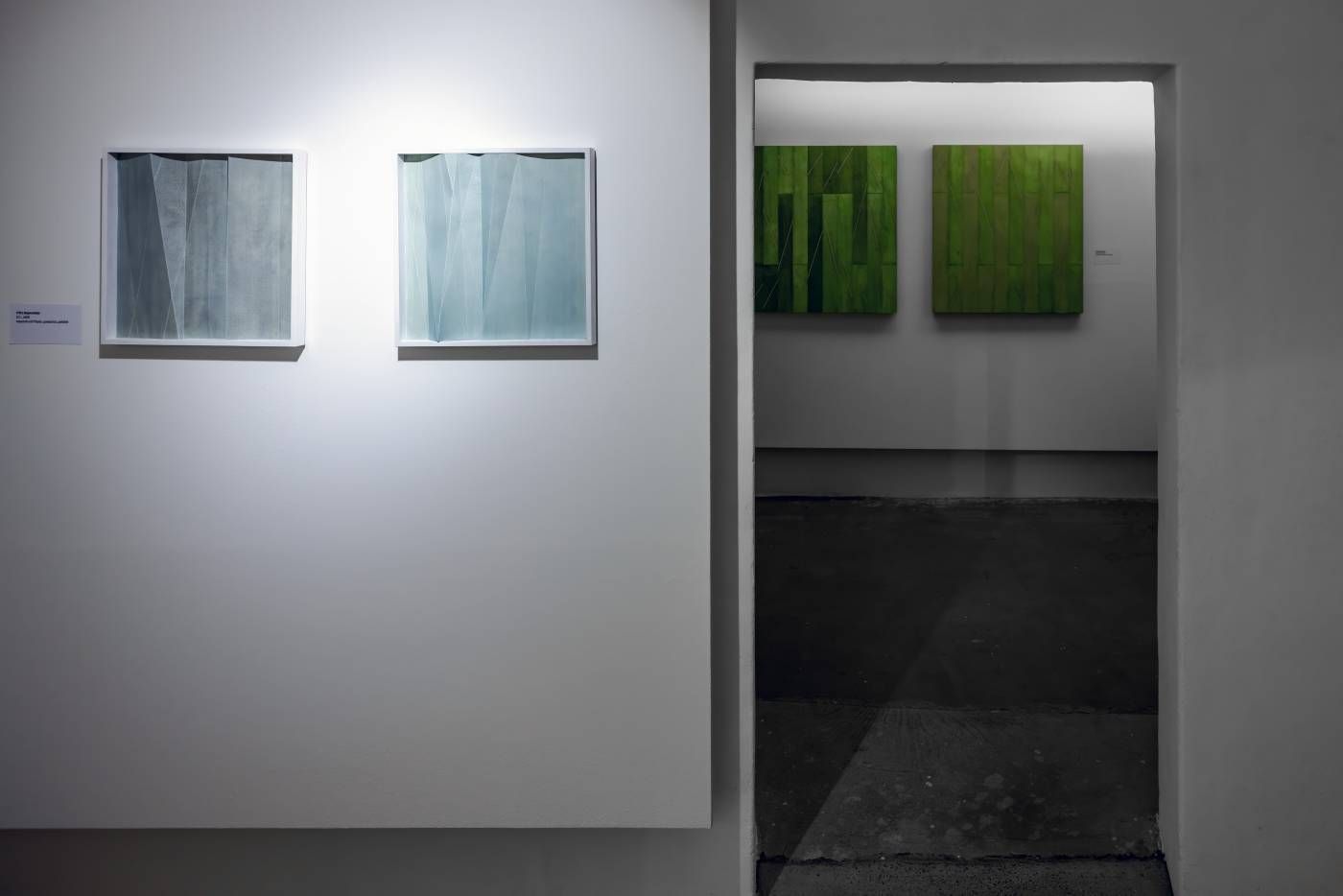 "AQUARELL PAPIER" 2025 und "ZWEI GRÜN" 2005, Fritz Ruprechter (c) Wolfgang Retter
