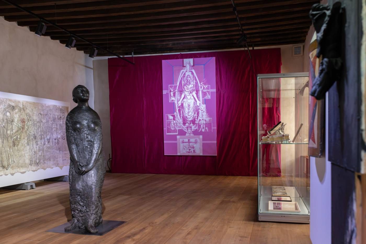 Susi Pop, Christ and Glory nach Graham Sutherland, 2025, Zwinger Galerie, Berlin (c) Brunner Images